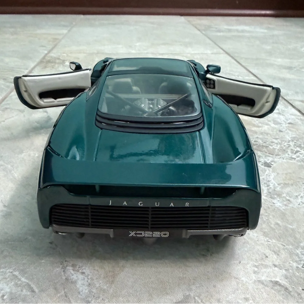 Dark Green Jaguar XJ220 Diecast Car Rare!